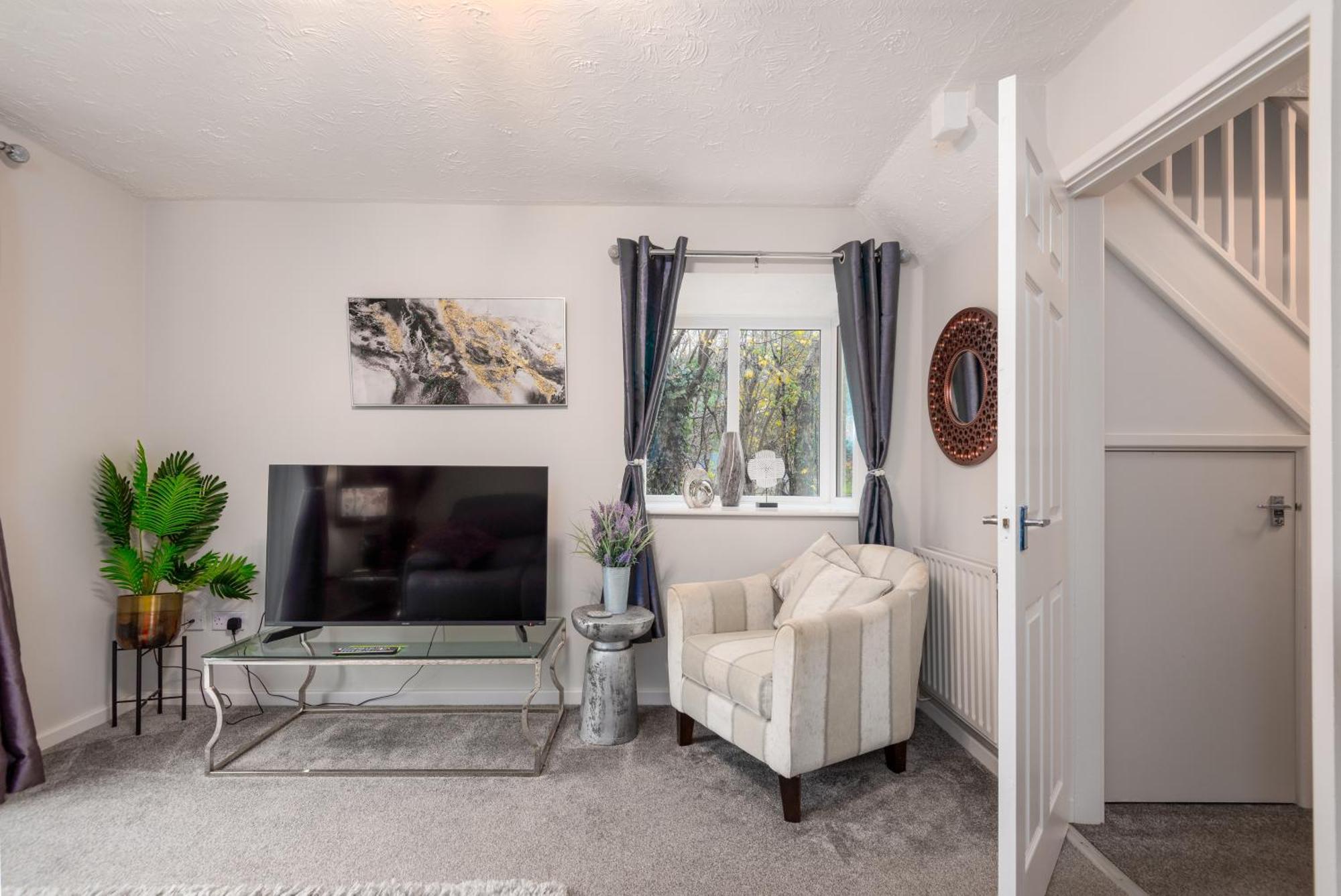 Worcester Fabulous Cherry Tree Mews Self Check In Dogs Welcome By Prior Arrangement , 2 Double Bedrooms ,Super Fast Wi-Fi, With Free Off Road Parking For 2 Vehicles Near Royal Hospital And Woodland Walks Eksteriør billede