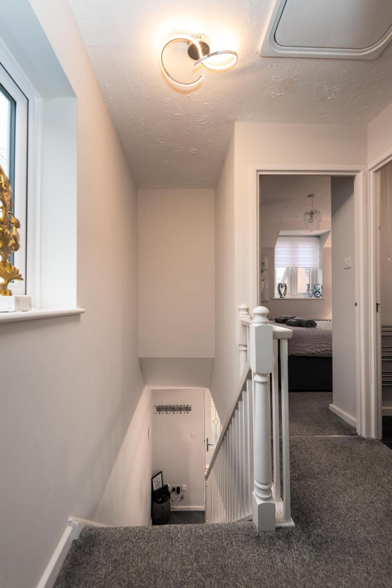Worcester Fabulous Cherry Tree Mews Self Check In Dogs Welcome By Prior Arrangement , 2 Double Bedrooms ,Super Fast Wi-Fi, With Free Off Road Parking For 2 Vehicles Near Royal Hospital And Woodland Walks Eksteriør billede
